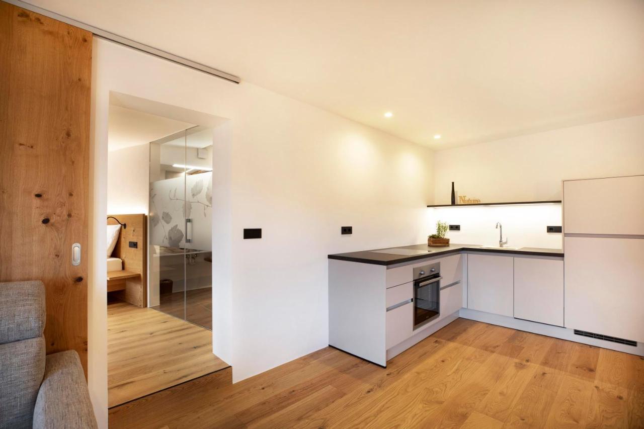 Brantenhof Ferienwohnung Vinea Cortaccia Exterior photo